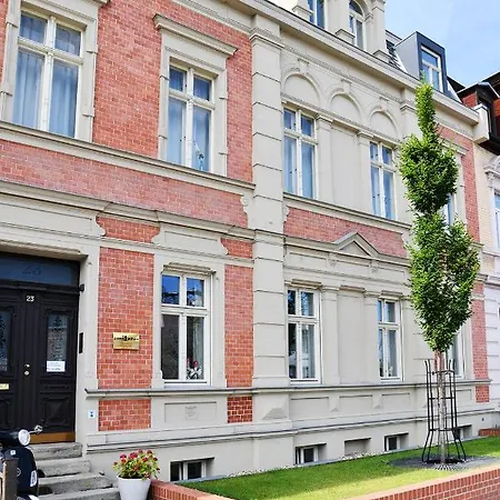 Jethon Studio-Appartement Im Gruenen Bernburg Extérieur photo