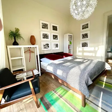 Jethon Studio-Appartement Im Gruenen Bernburg Extérieur photo