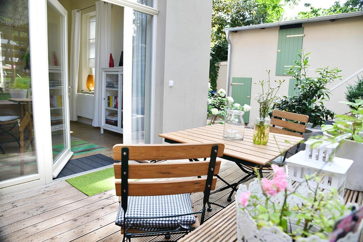 Apartment Jethon Studio-appartement Im Gruenen Bernburg