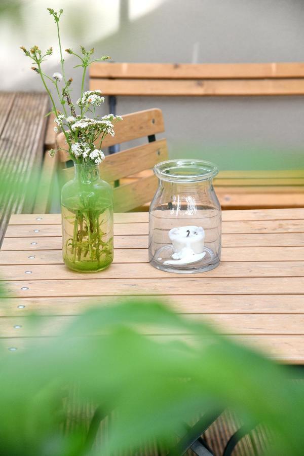 Jethon Studio-appartement Im Gruenen Apartment Bernburg